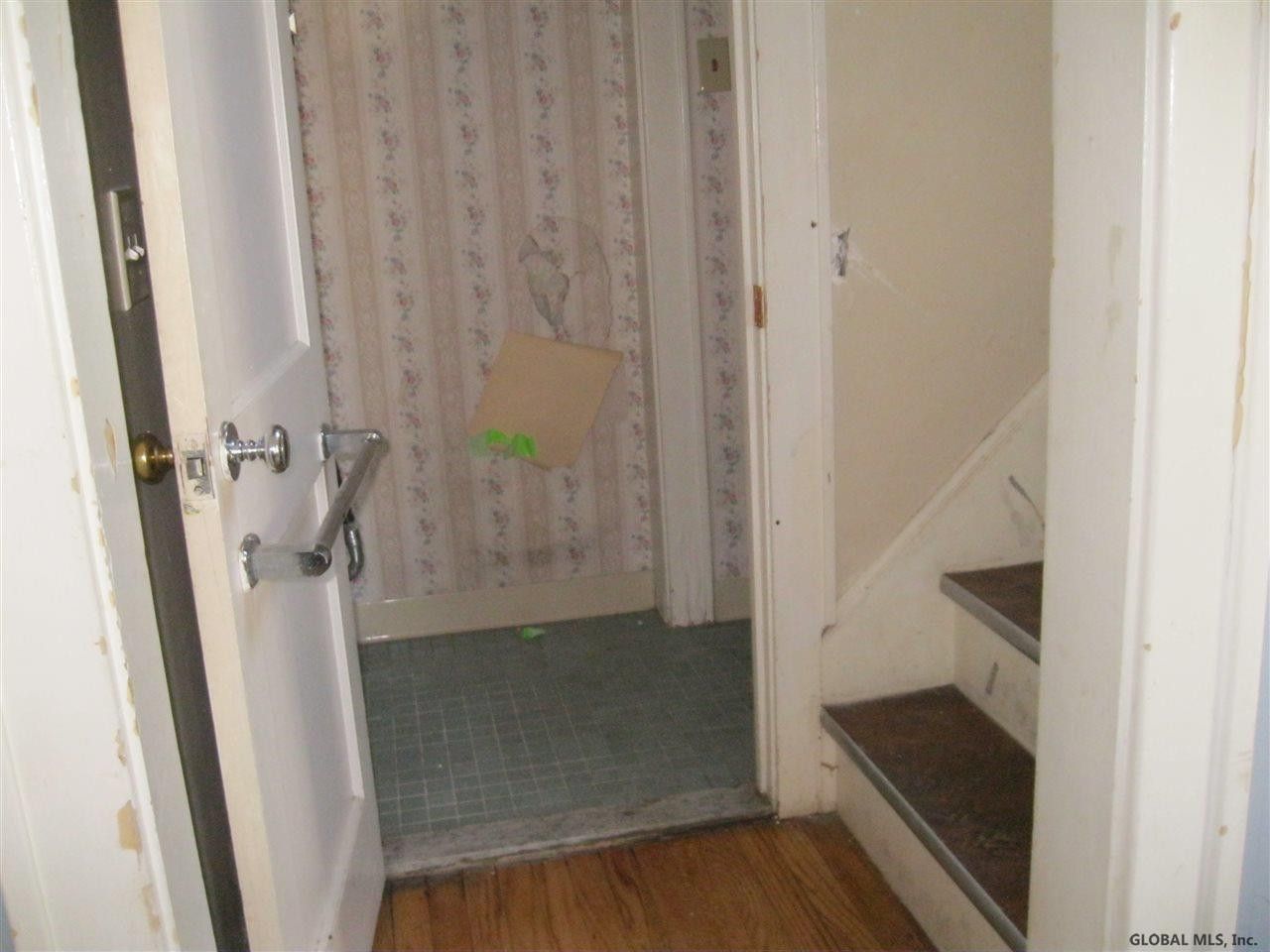 58 Whitehall Road Albany, NY 12209 - Photo 8 of 17 Photo 8