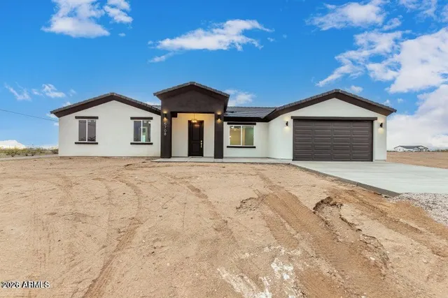 $424,500 | 5708 North 381st Drive, Tonopah, AZ 85354