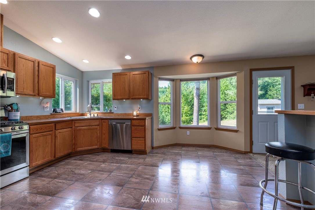 282 Centralia Alpha Road Centralia, WA 98531 - Photo 11 of 40 Gallery Image 11