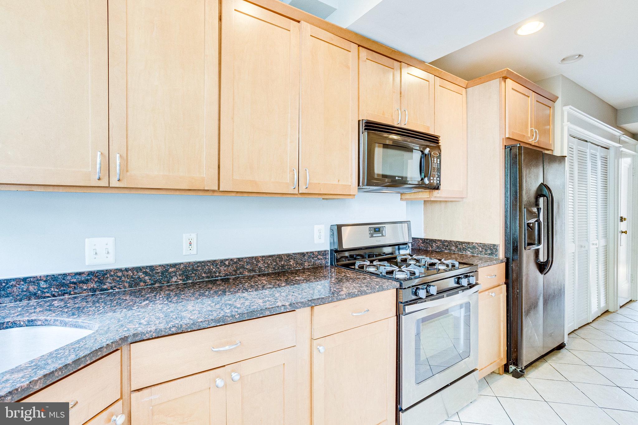 2408 37th Street Northwest Washington, DC 20007 - Photo 12 of 36