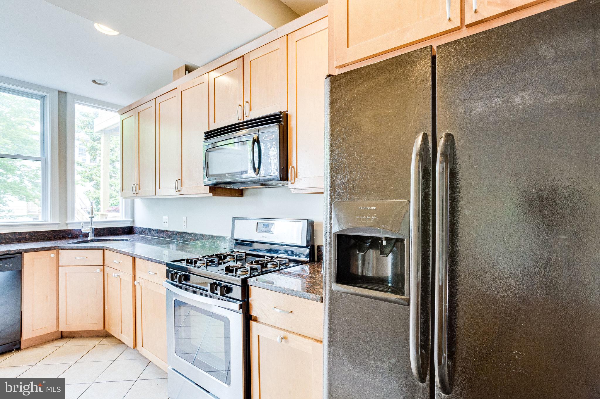 2408 37th Street Northwest Washington, DC 20007 - Photo 14 of 36