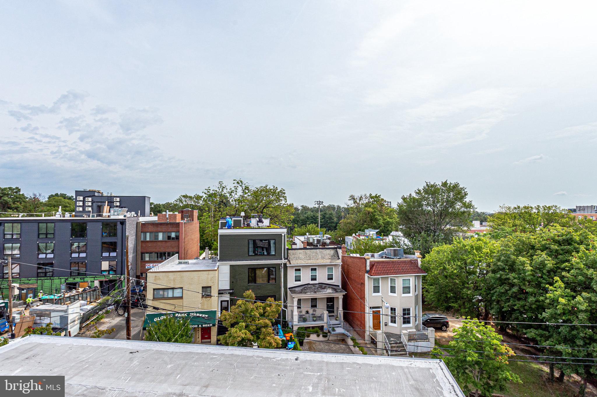 2408 37th Street Northwest Washington, DC 20007 - Photo 33 of 36