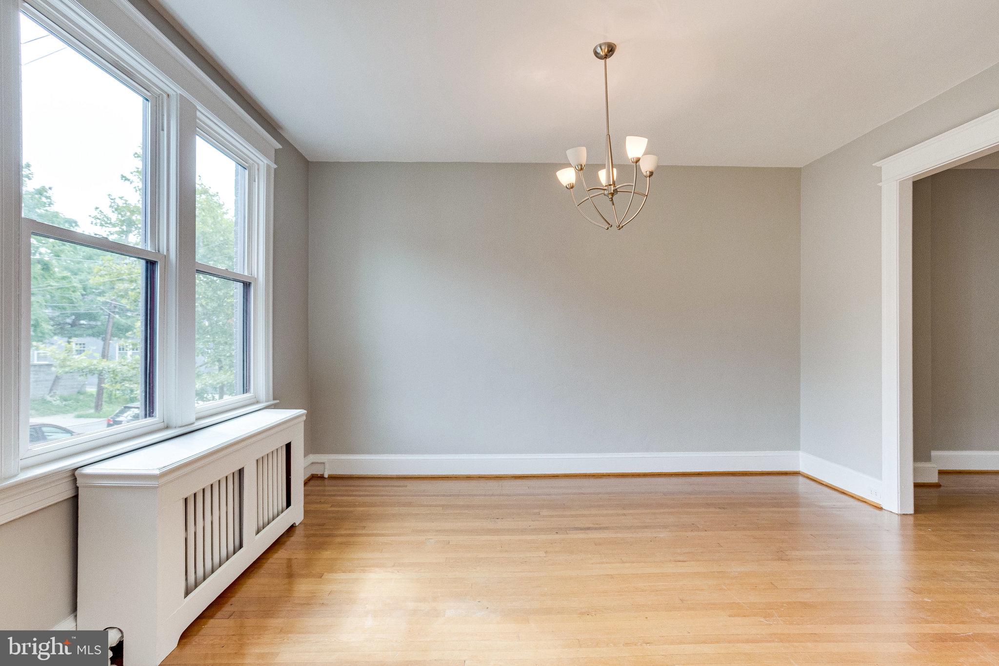 2408 37th Street Northwest Washington, DC 20007 - Photo 5 of 36