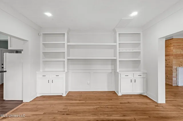 $299,000 | 4098 Pine Hill Drive, Jackson, MS 39206