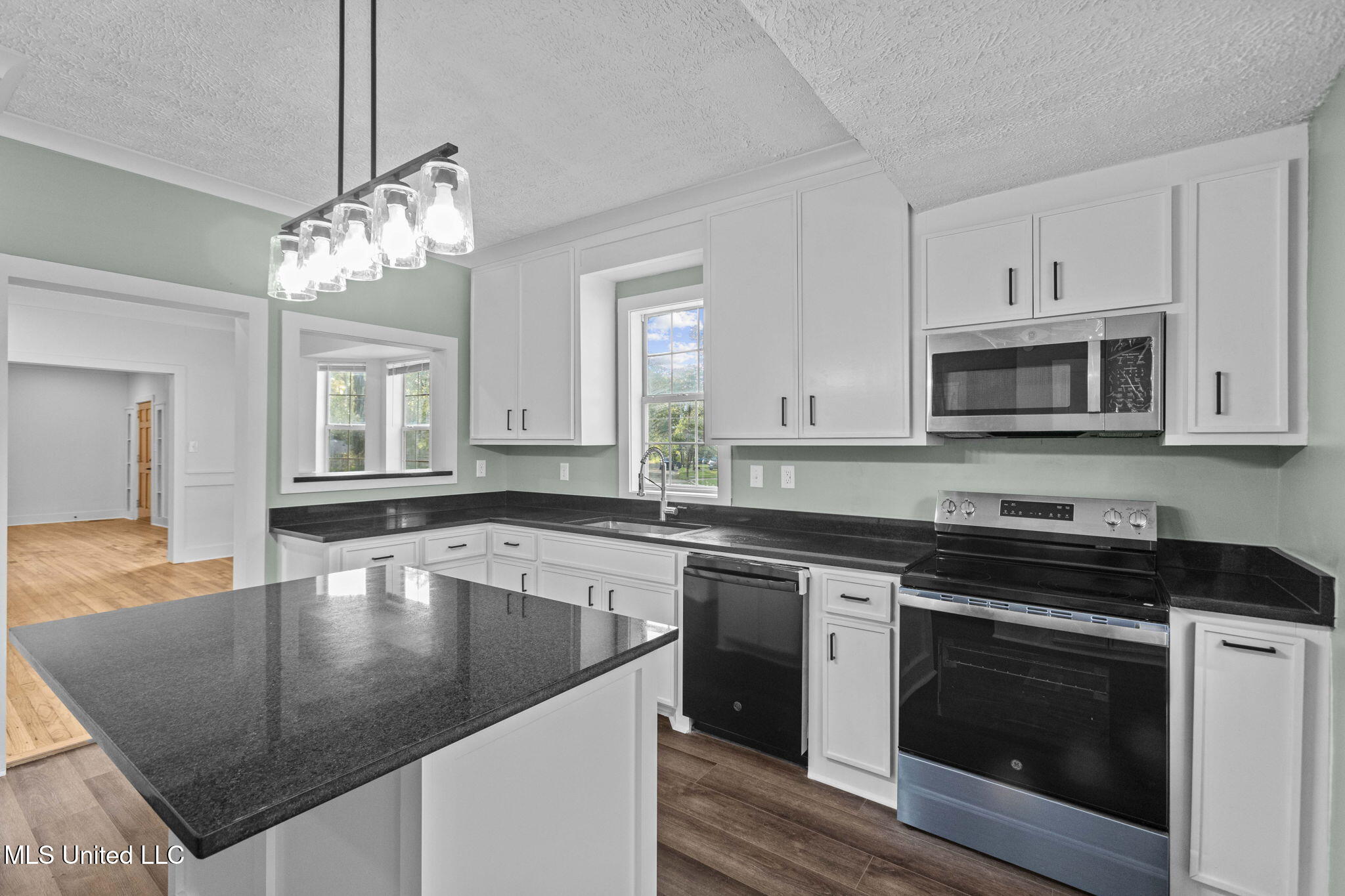 4098 Pine Hill Drive Jackson, MS 39206 - Photo 15 of 38 IMG_4743