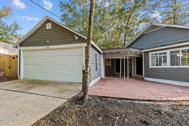 $299,000 | 4098 Pine Hill Drive, Jackson, MS 39206