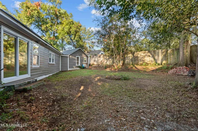 $299,000 | 4098 Pine Hill Drive, Jackson, MS 39206