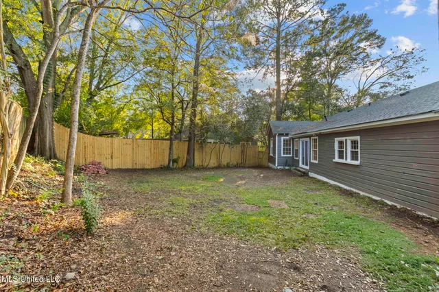 $299,000 | 4098 Pine Hill Drive, Jackson, MS 39206