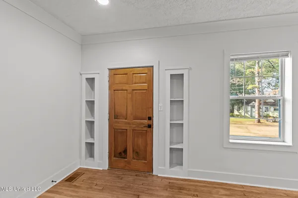 $235,000 | 4098 Pine Hill Drive, Jackson, MS 39206