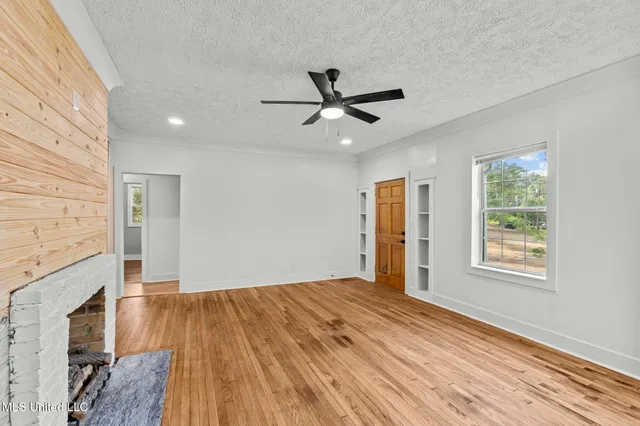 $299,000 | 4098 Pine Hill Drive, Jackson, MS 39206