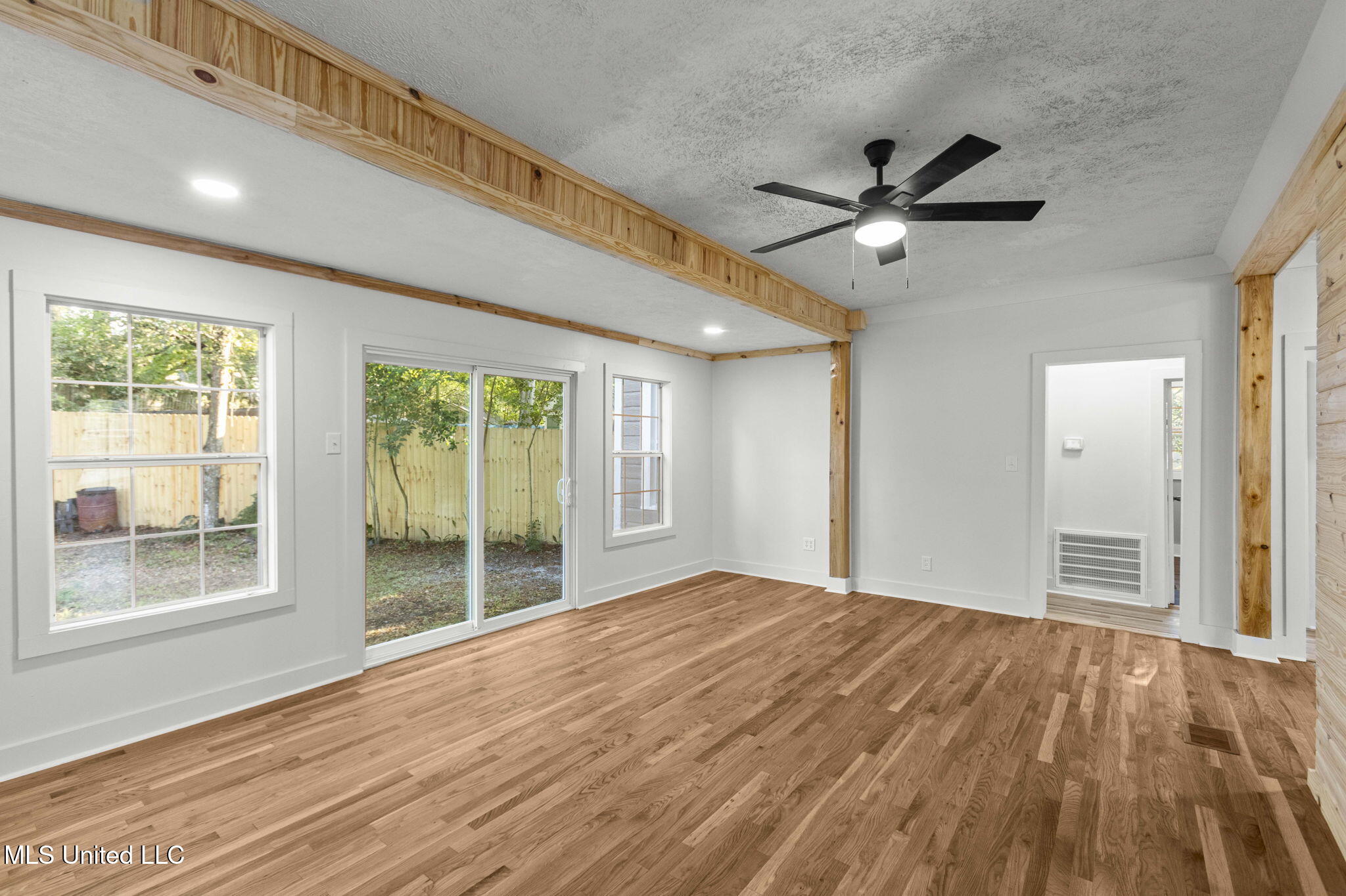 4098 Pine Hill Drive Jackson, MS 39206 - Photo 8 of 38 IMG_4745