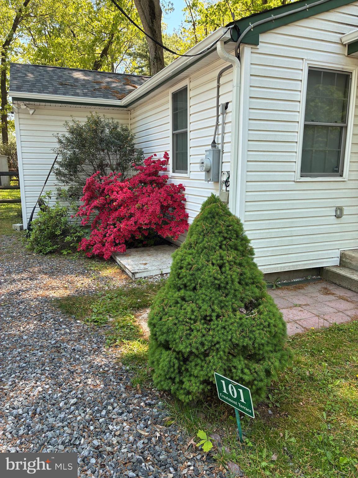 101 Crestmont Terrace Mount Laurel, NJ 08054 - Photo 2 of 18 Side of home