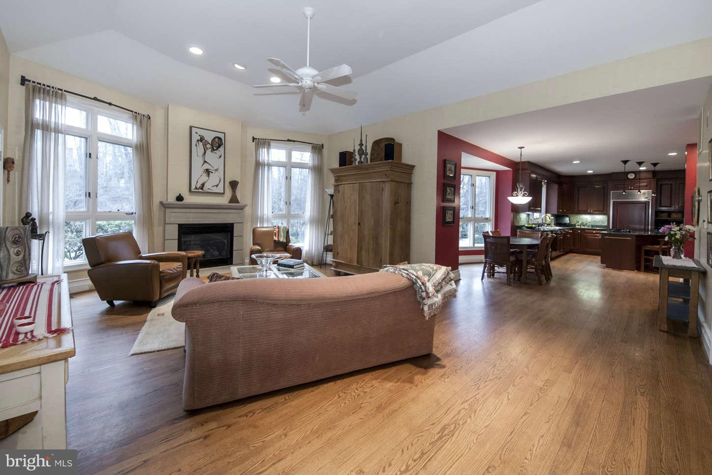 8726 Brook Road McLean, VA 22102 - Photo 8 of 30 Family Room