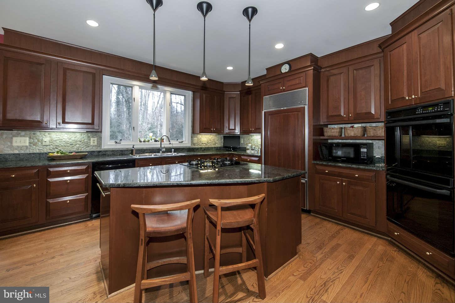 8726 Brook Road McLean, VA 22102 - Photo 9 of 30 Kitchen