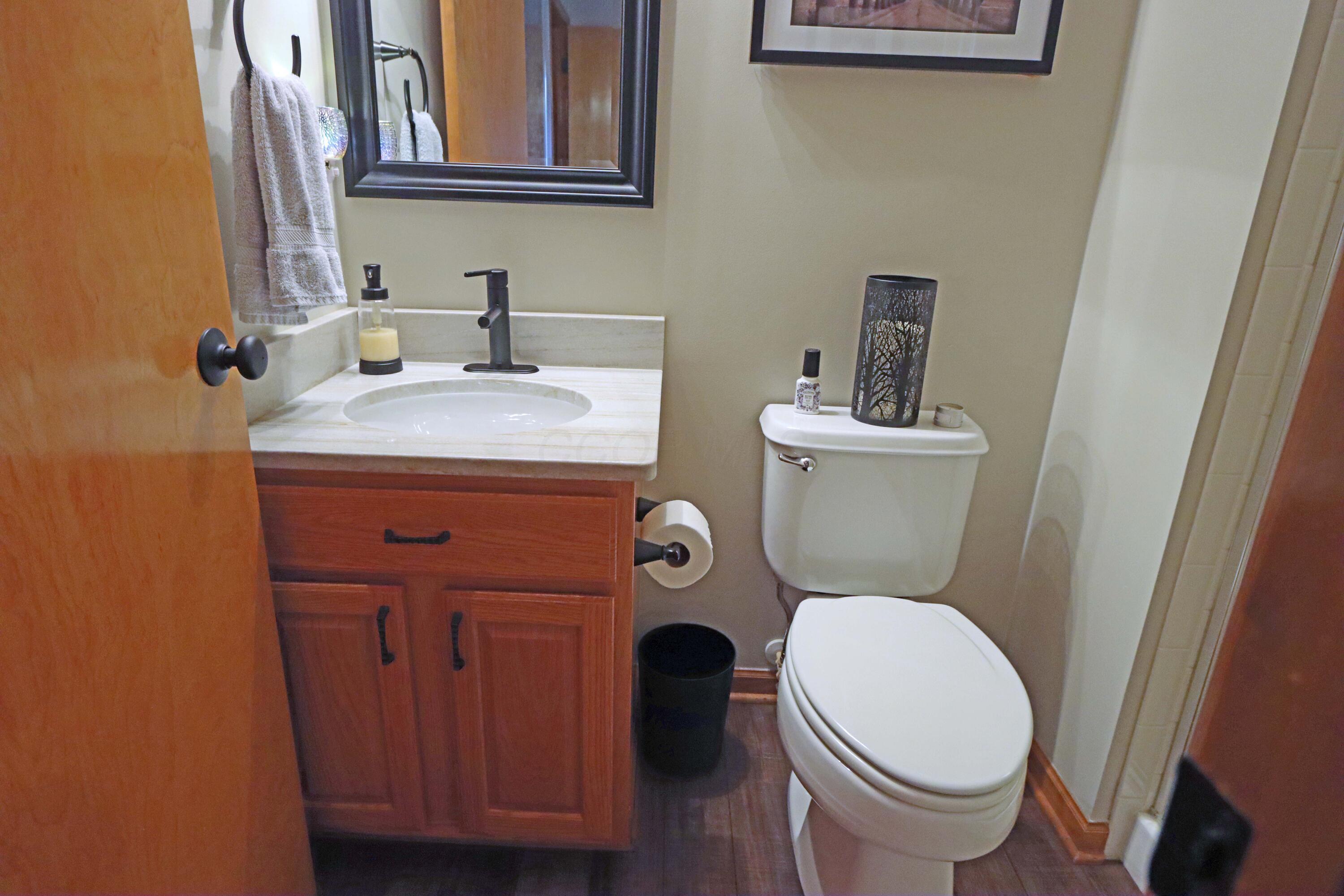 109 Keystoner Way Delaware, OH 43015 - Photo 22 of 53 1st Lower Level Full Bath