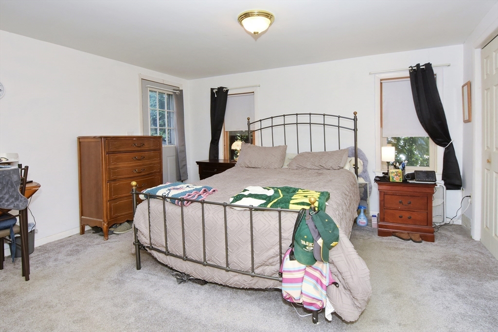 14 Warren Road Auburn, MA 01501 - Photo 16 of 34 Gallery Image 16