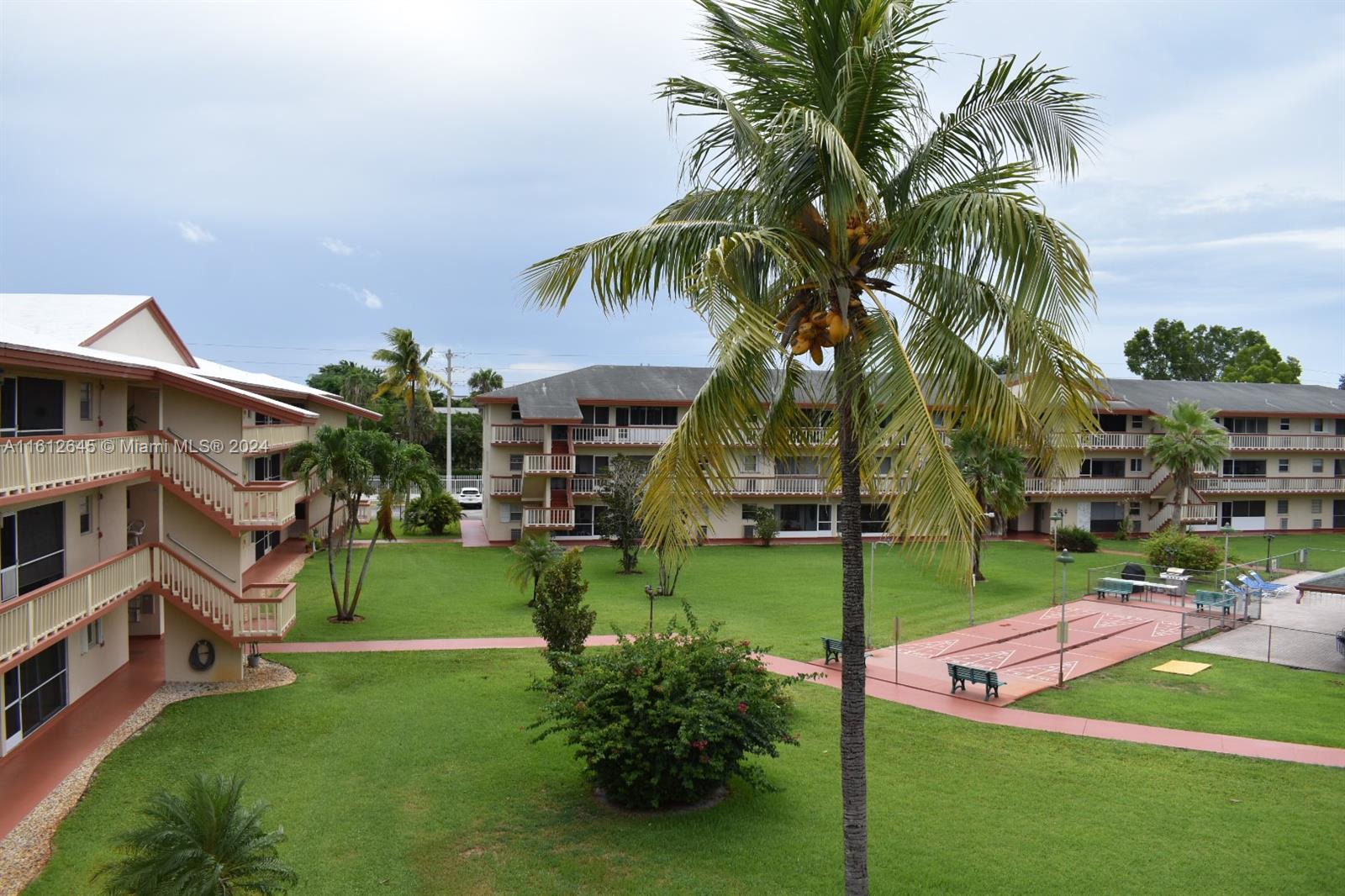 5300 Washington Street, Unit D309 Hollywood, FL 33021 - Photo 23 of 29