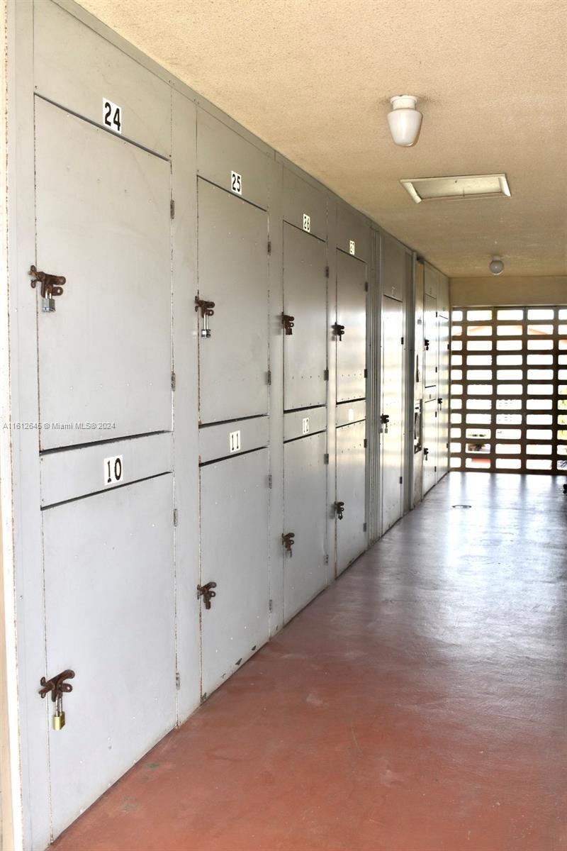 5300 Washington Street, Unit D309 Hollywood, FL 33021 - Photo 24 of 29