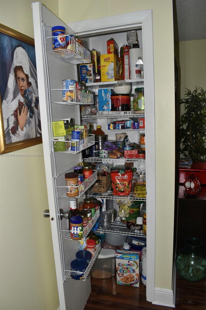 5300 Washington Street, Unit D309 Hollywood, FL 33021 - Photo 5 of 29