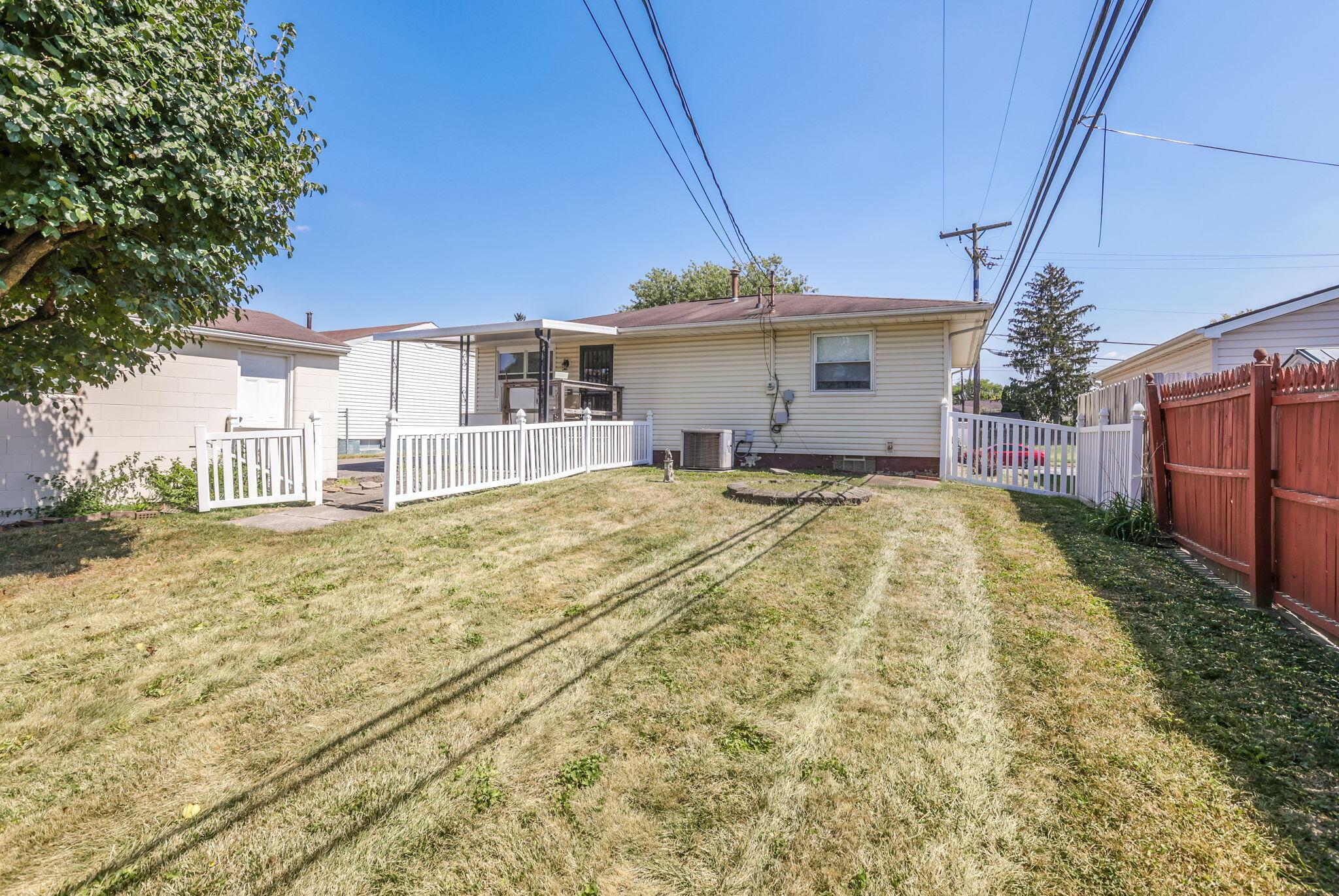 3927 Frazier Road East Columbus, OH 43207 - Photo 35 of 40 37-web-or-mls-0D3A4414