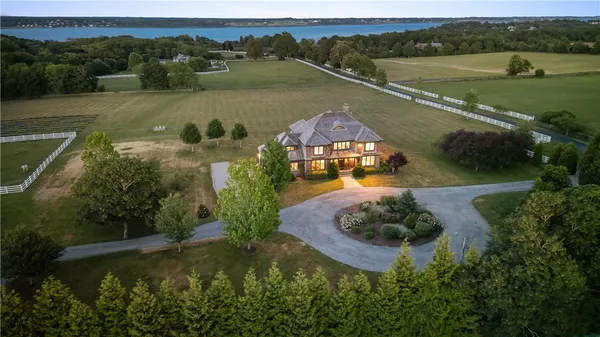 $5,750,000 | 474 Wapping Road, Portsmouth, RI 02871