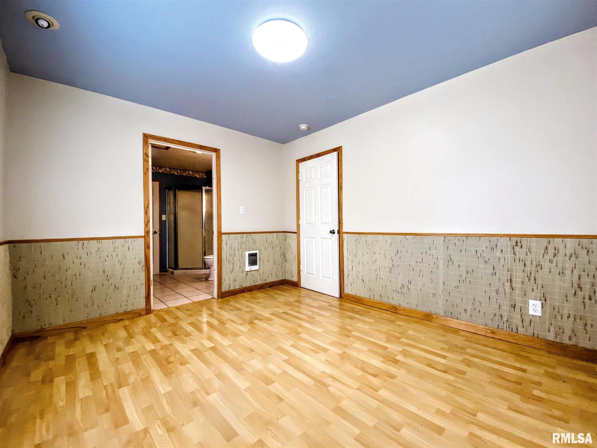 2377 Washington Road Washington, IL 61571 - Photo 14 of 28 Gallery Image 14