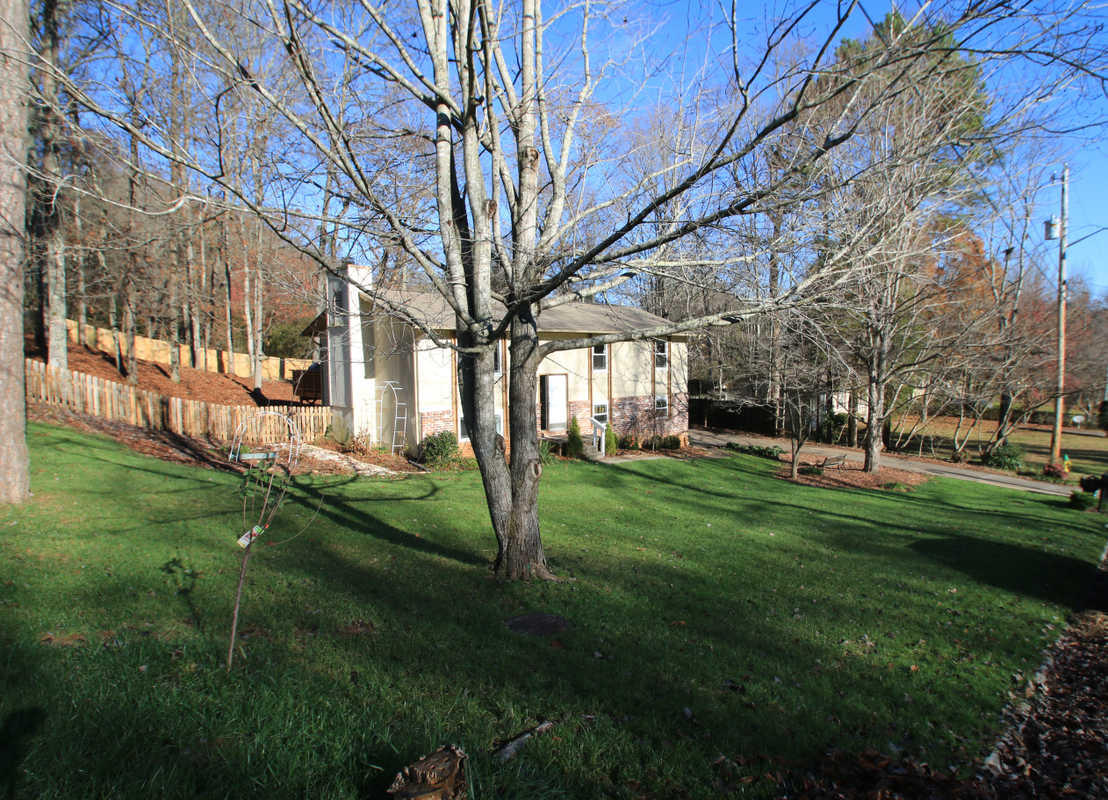 2437 Chukar Road Knoxville, TN 37923 - Photo 2 of 39 Completely fenced