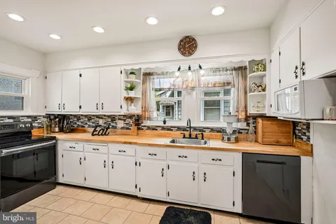 $449,900 | 5 Ogden Avenue, Collingswood, NJ 08108