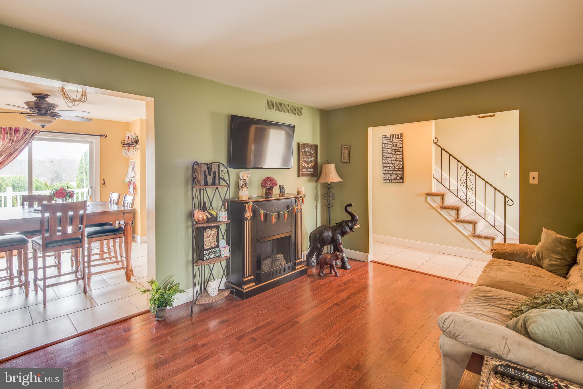 10 Rainbow Place Clementon, NJ 08021 - Photo 3 of 21