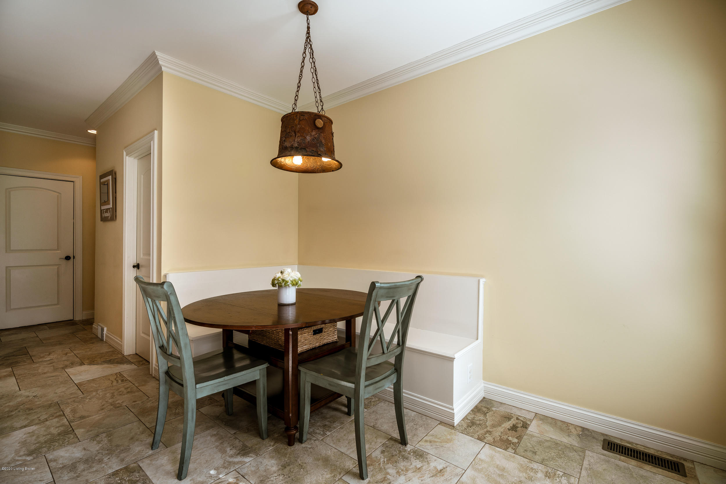 13314 Ridgemoor Drive Prospect, KY 40059 - Photo 27 of 76 Breakfast Nook