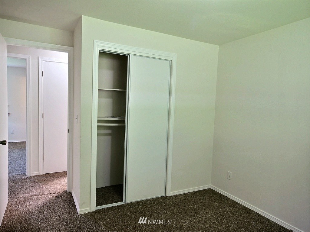 13645 144th Avenue Southeast Renton, WA 98059 - Photo 16 of 24