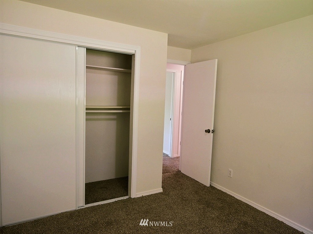 13645 144th Avenue Southeast Renton, WA 98059 - Photo 18 of 24
