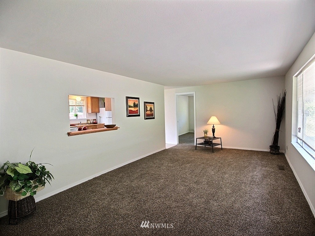 13645 144th Avenue Southeast Renton, WA 98059 - Photo 4 of 24