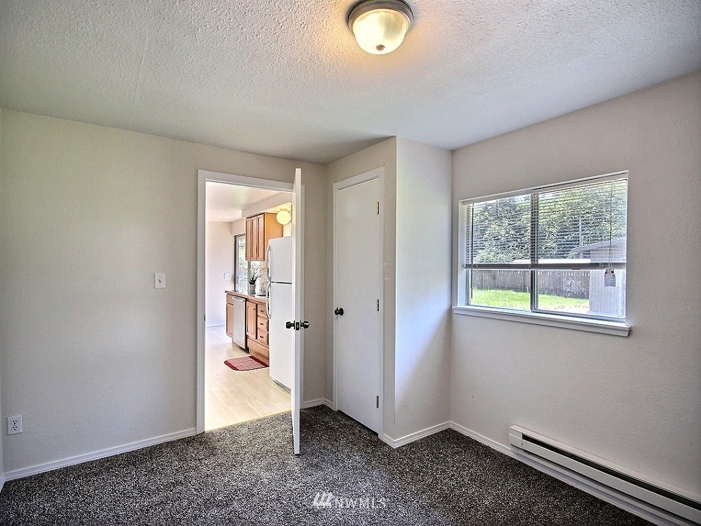 13645 144th Avenue Southeast Renton, WA 98059 - Photo 8 of 24
