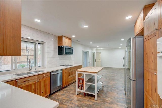 $1,450,000 | 1215 Stratford Lane, Carlsbad, CA 92008