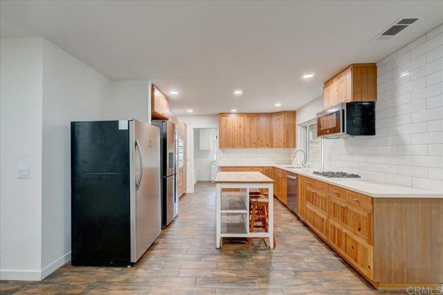 $1,450,000 | 1215 Stratford Lane, Carlsbad, CA 92008