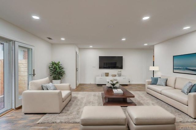 $1,450,000 | 1215 Stratford Lane, Carlsbad, CA 92008