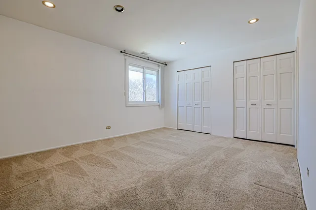 $196,000 | 2650 Brookwood Way Drive, Unit 313, Rolling Meadows, IL 60008