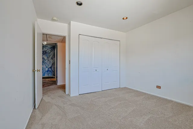 $196,000 | 2650 Brookwood Way Drive, Unit 313, Rolling Meadows, IL 60008