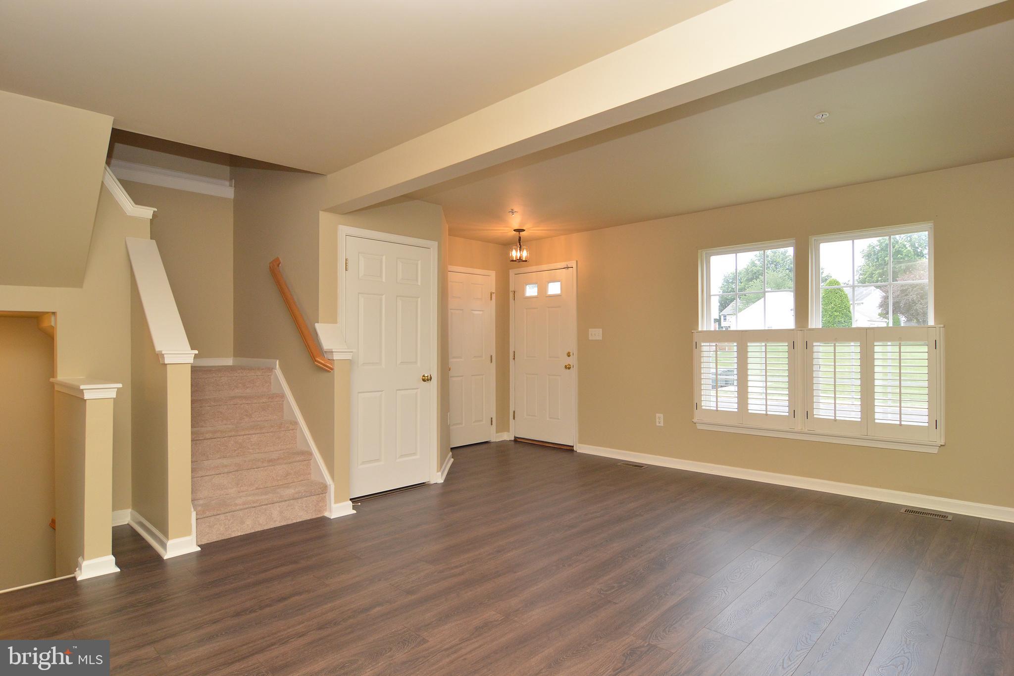 3001 Orchard View Road Reading, PA 19606 - Photo 3 of 39