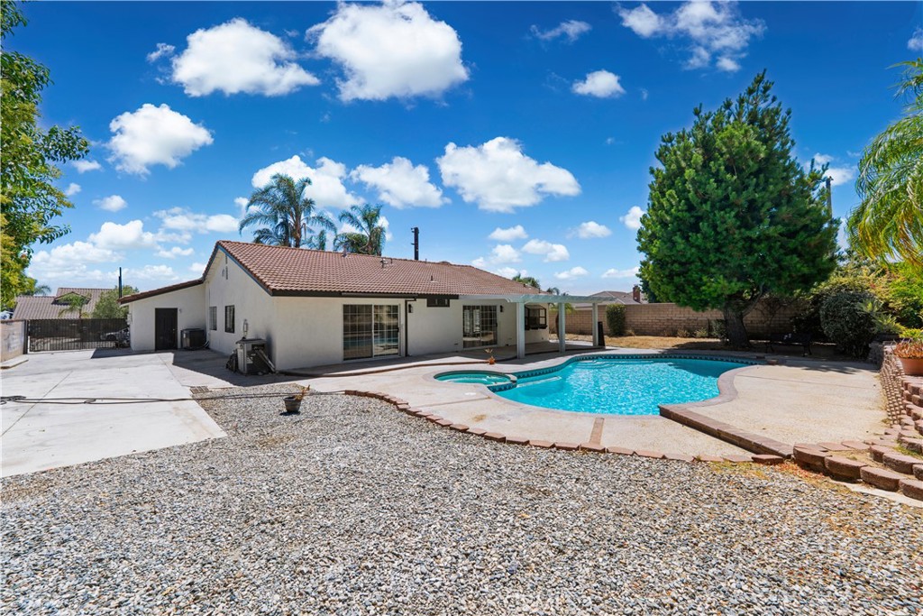 9504 Lemon Avenue Rancho Cucamonga, CA 91737 - Photo 34 of 45