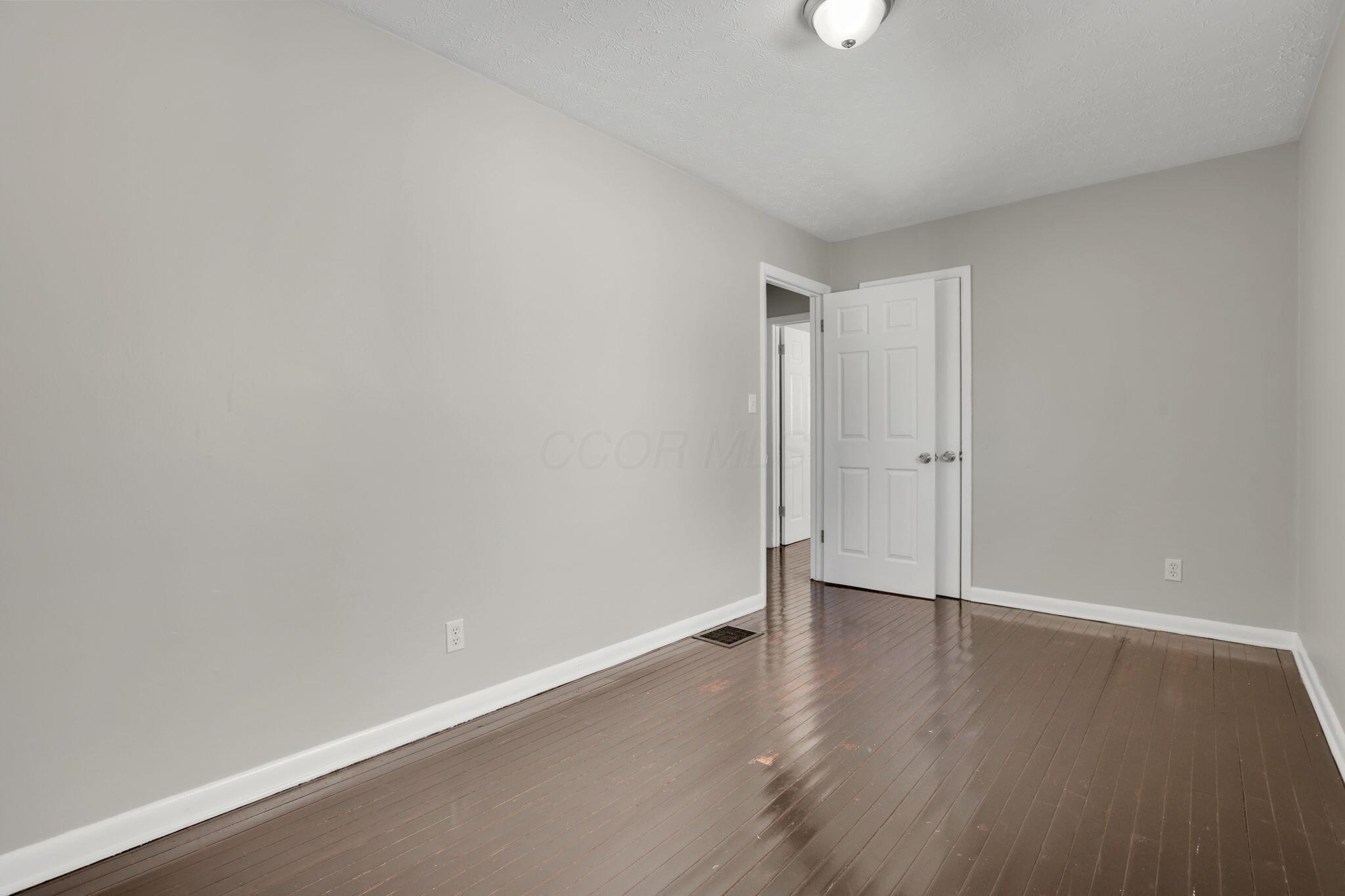 1865 Agler Road, Unit 1867 Columbus, OH 43224 - Photo 22 of 37 21-web-or-mls-G02A6128