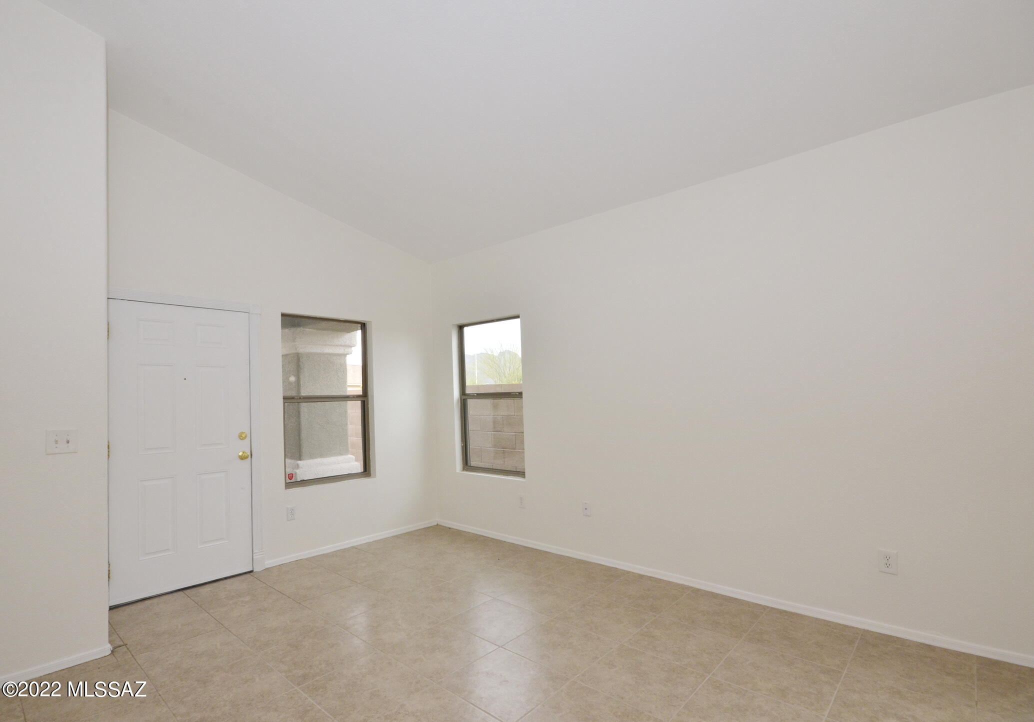 2353 West Rau River Road Tucson, AZ 85705 - Photo 3 of 30 Gallery Image 3