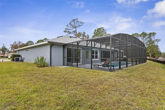 a picture of a cabinet