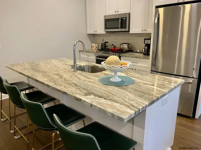 $16,000 | 77 Van Dam Street, Unit 302, Saratoga Springs, NY 12866