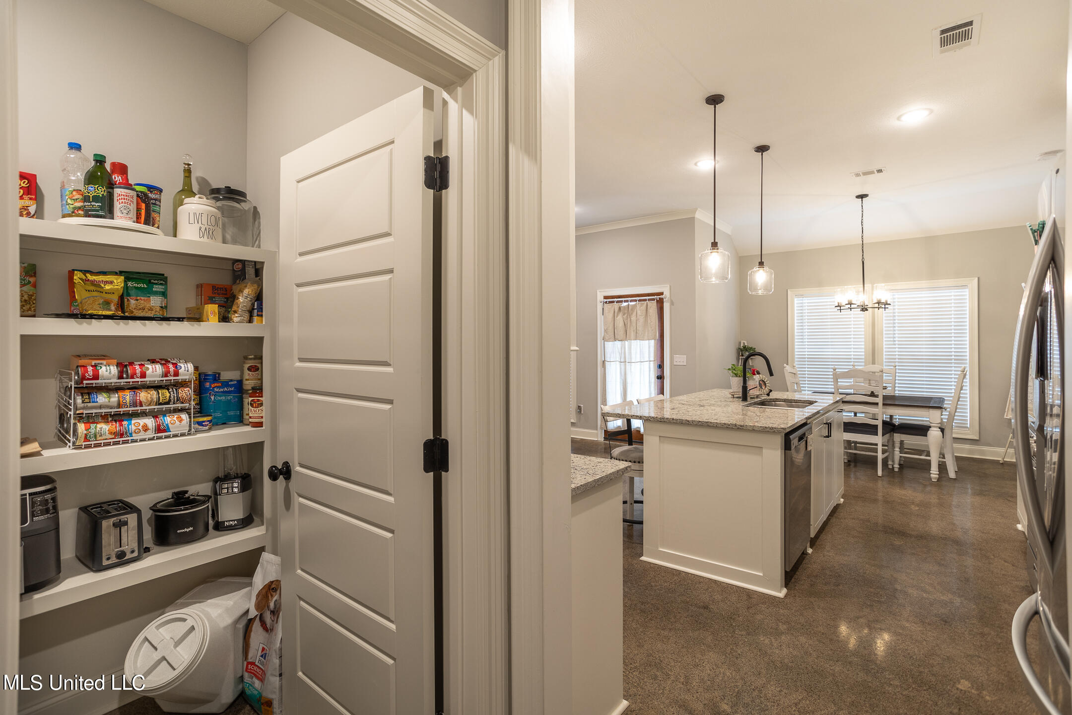 317 River Ridge Court Pearl, MS 39208 - Photo 12 of 17 317 River Ridge Blvd-17