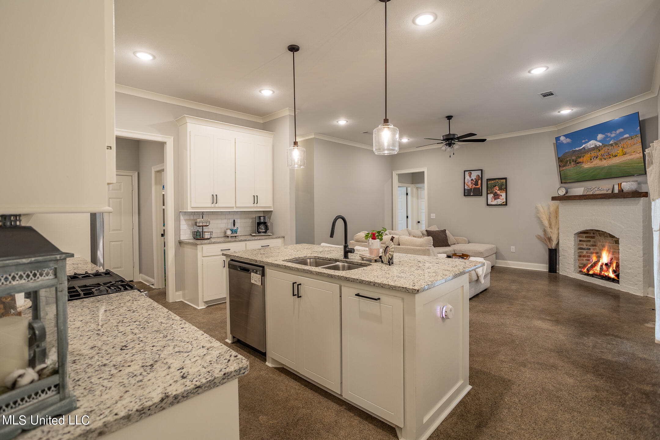 317 River Ridge Court Pearl, MS 39208 - Photo 3 of 17 317 River Ridge Blvd-4