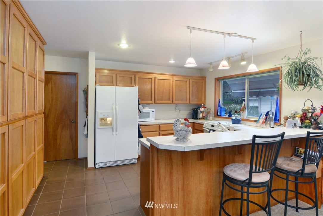 1450 East Old Ranch Road Allyn, WA 98524 - Photo 11 of 24 Gallery Image 11