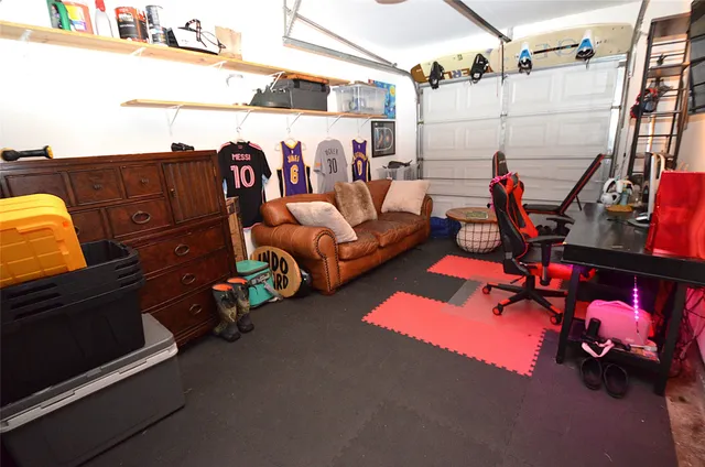 $2,000 | 1945 Coulcrest Drive, Houston, TX 77055