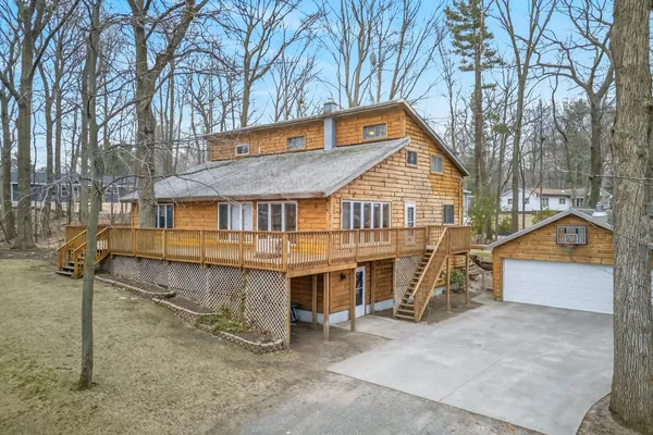 $550,000 | 9531 Silver Lake Road, Mears, MI 49436